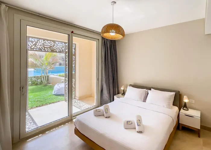 Apartman Scenic Pool Front 1 Bdr Mangroovy Free Pool & Gurdaka