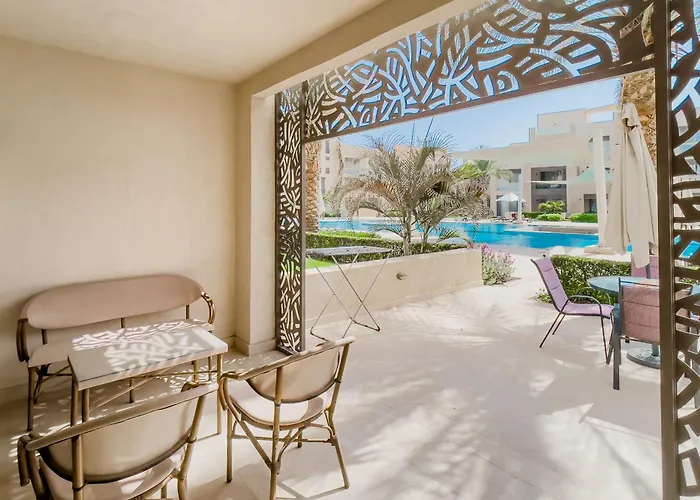 Apartman Scenic Pool Front 1 Bdr Mangroovy Free Pool & Gurdaka